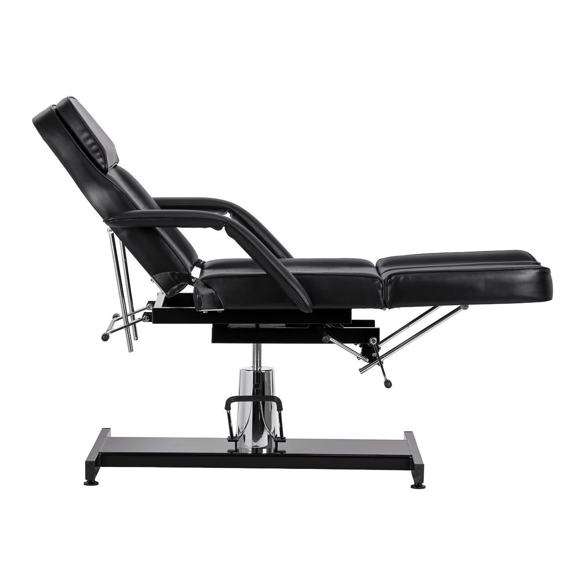 Black salon client chair with adjustable split footrest by Sillon