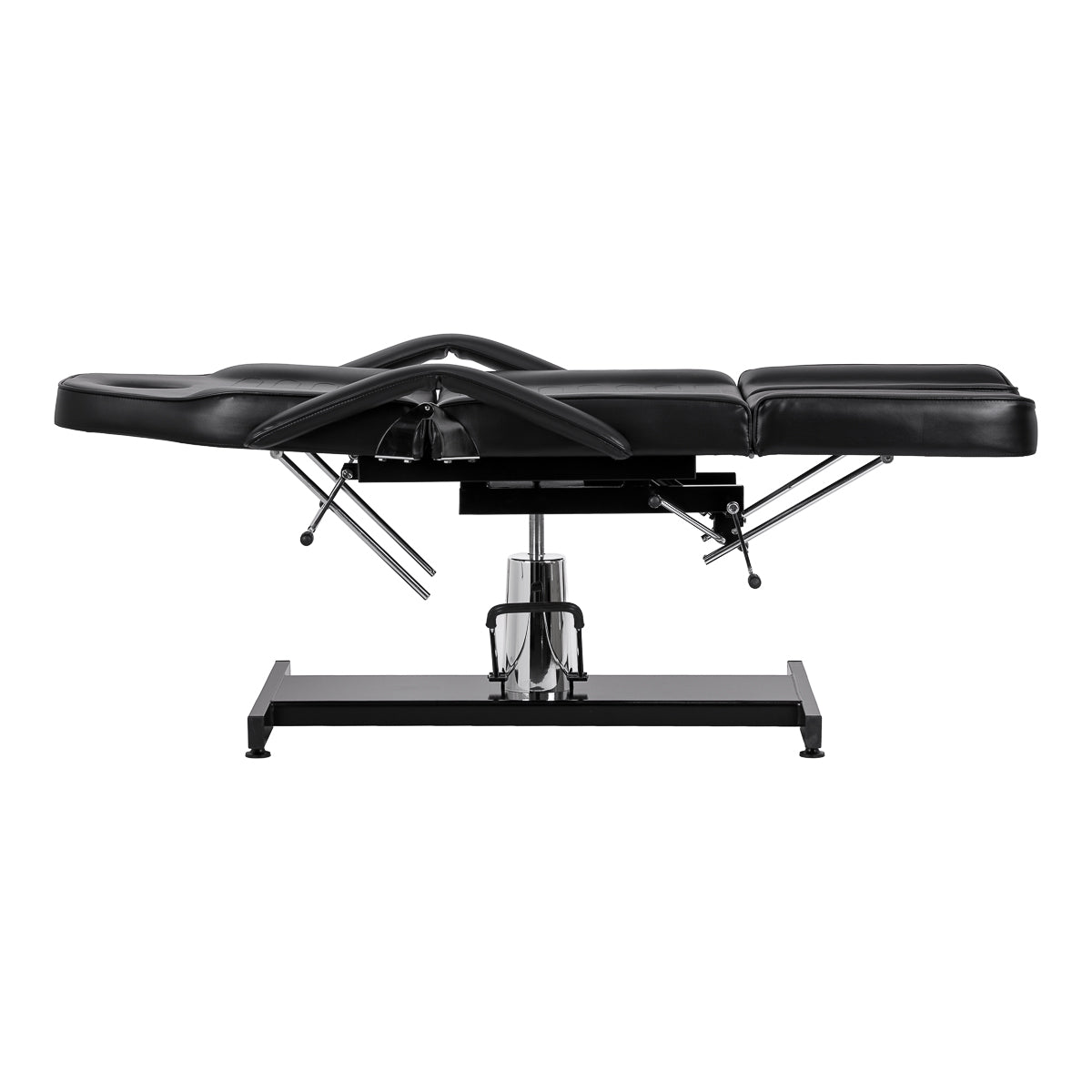 Sillon 210 chair reclined position with footrest for studio services