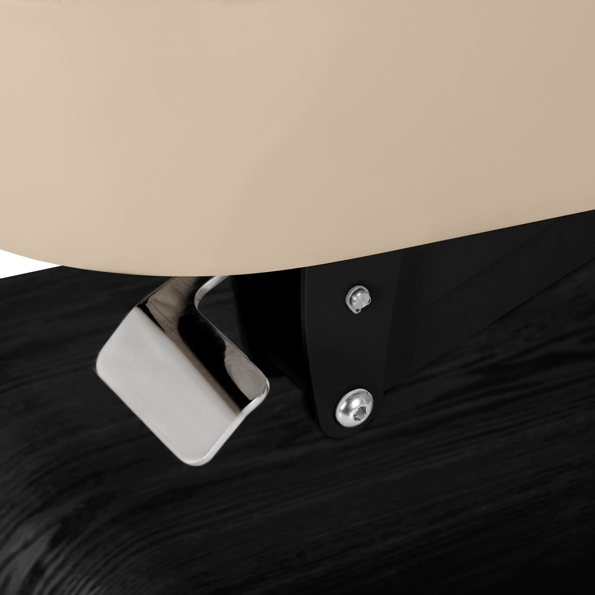 Lettino SPA Elettrico Sillon Relax – Beige, Base Nero · Dettaglio fissaggio