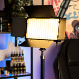 Lampada a pannello LED800 con treppiede