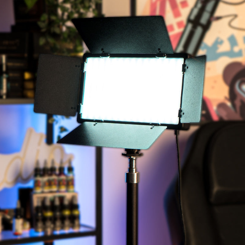 Lampada a pannello LED800 con treppiede